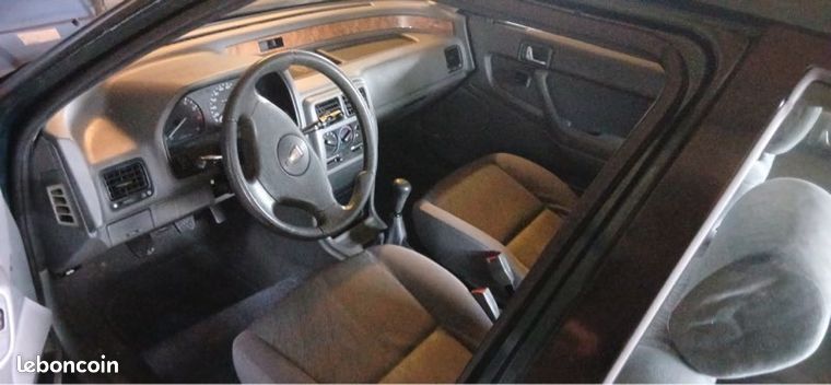 Rover 214 Is