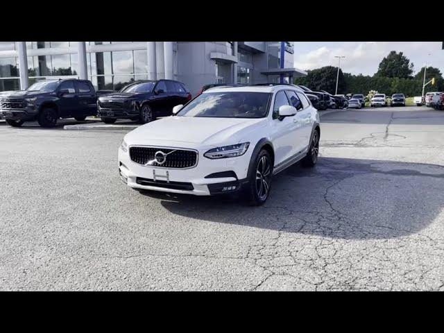 Volvo V90 Momentum T4 Auto