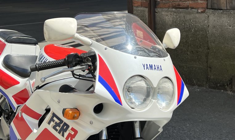 Yamaha Fzr1000